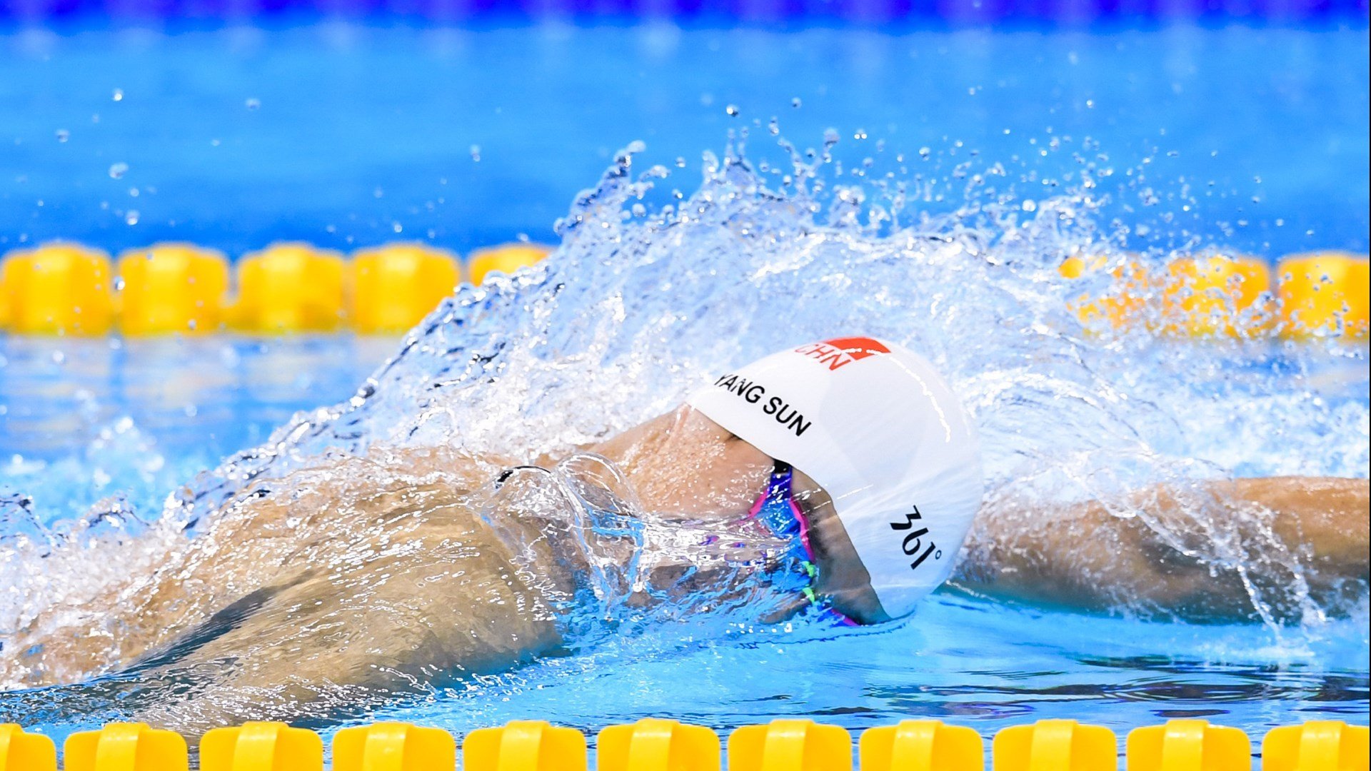 职业俱乐部缺乏可复制的青训模板，职业俱乐部青训梯队完整